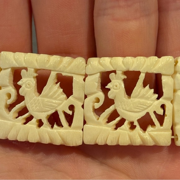 Vtg Carved Bone Rooster Bracelet - Picture 8 of 16